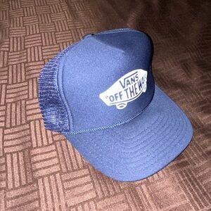 Vintage Vans off the wall trucker hat.